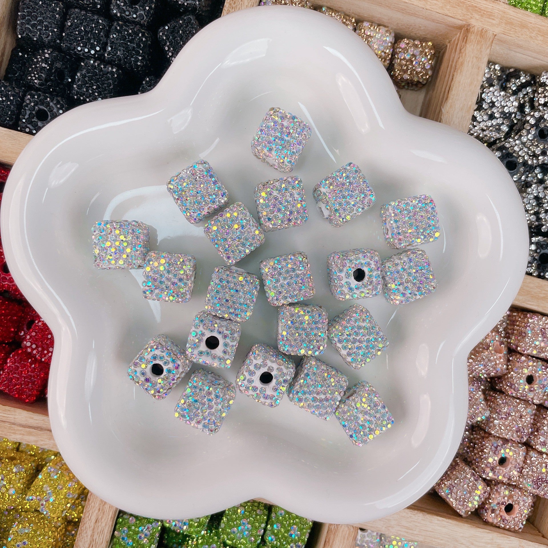 Wholesale Diamond Balls, Water Diamonds, Handmade Crystal Beads, Pore Beads, and Separated Beads